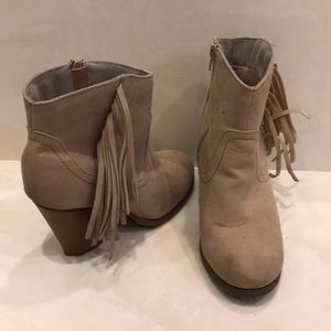 Fringe side zipper bootie